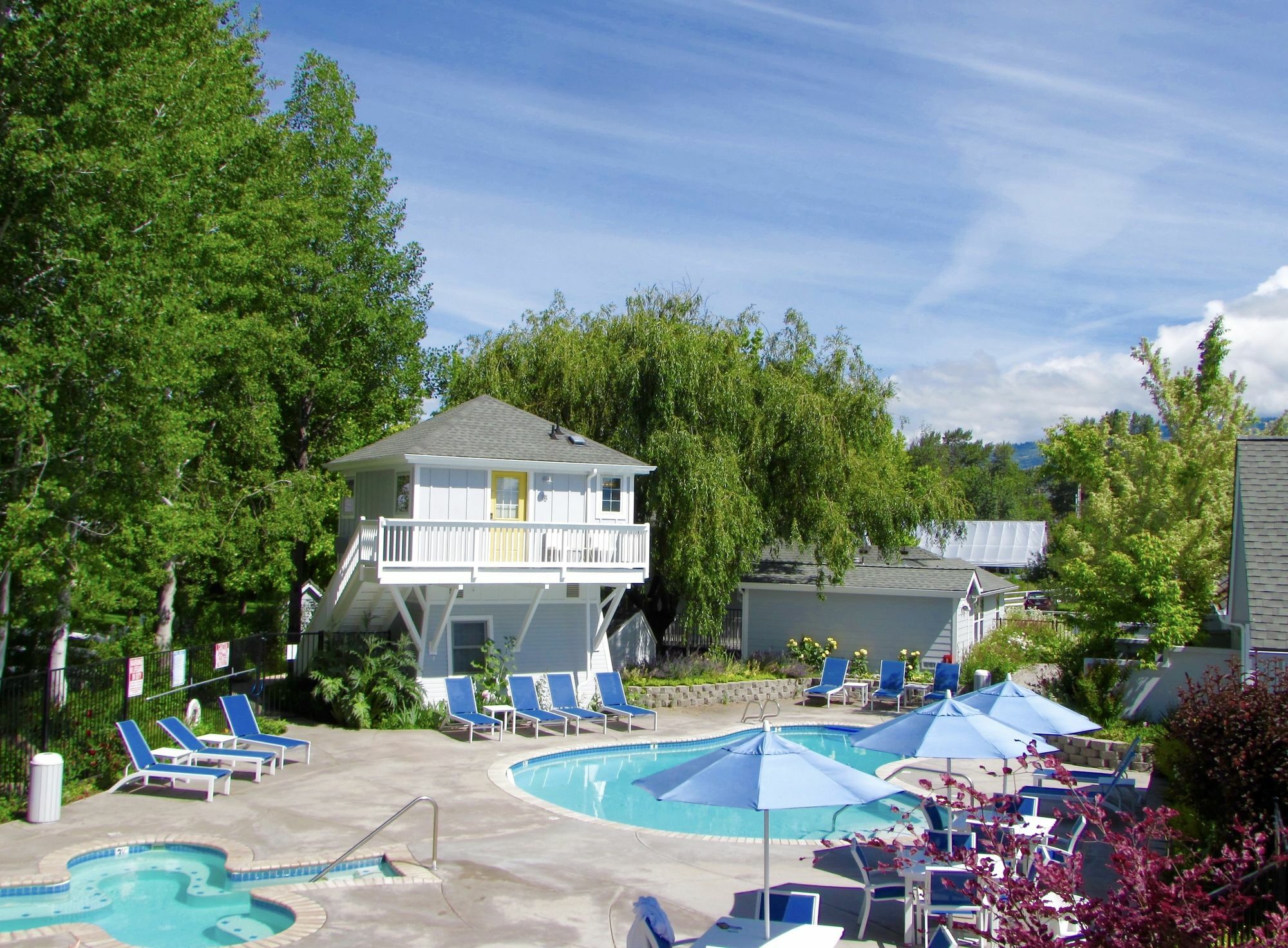Lithia Springs Resort Ashland Bagian luar foto